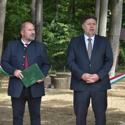 Oktatóközpont átadása